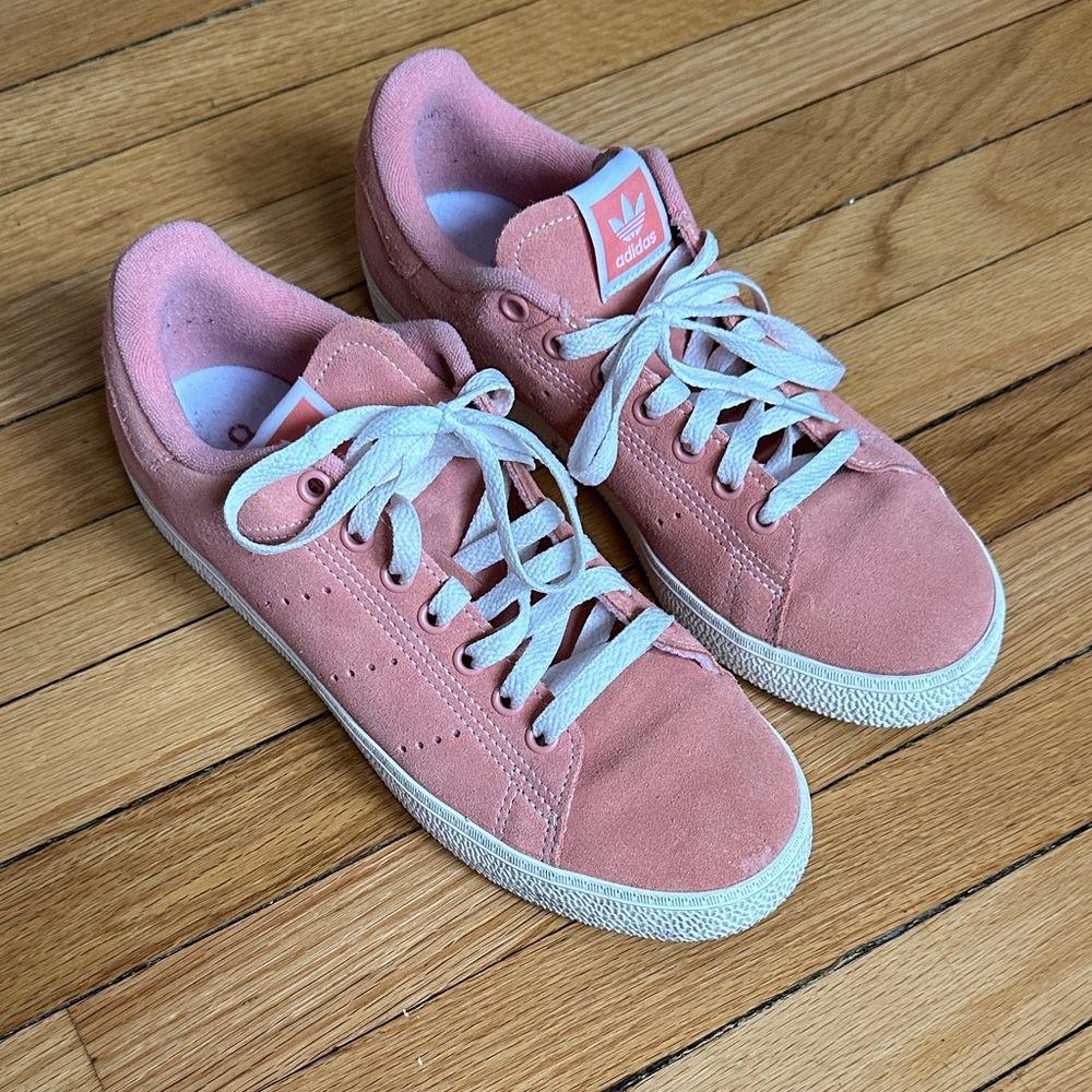 Adidas Stan Smith Coral Suede Sneakers with White Accents Like New